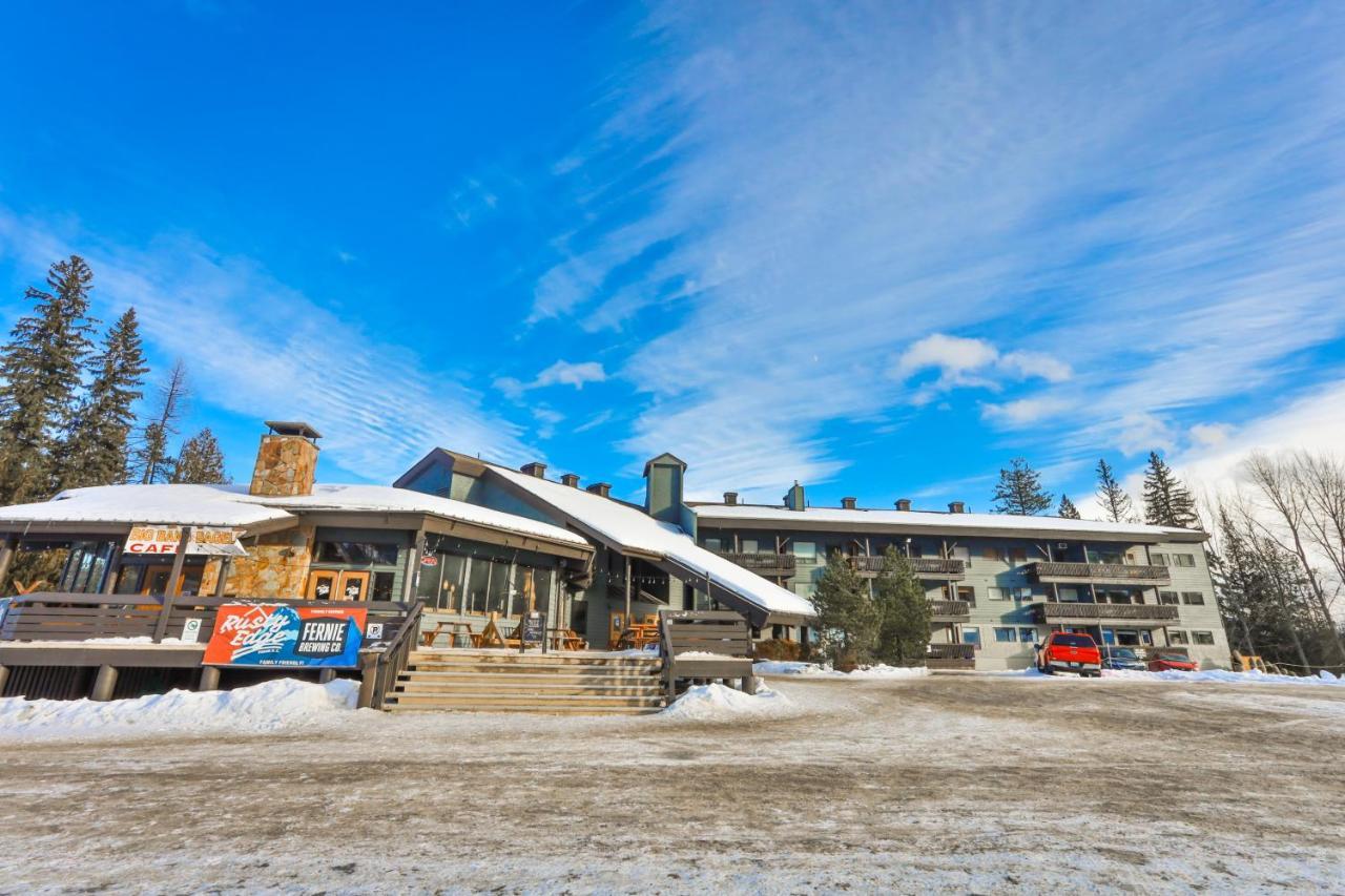 Griz Inn By Stayin Fernie Exterior photo
